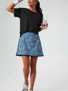 NWT TUCKERNUCK Hydrangeas Golf/Tennis Skirt/Skort